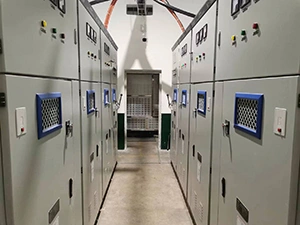 مشروع بنك المكثفات التوافقية للجهد العالي 